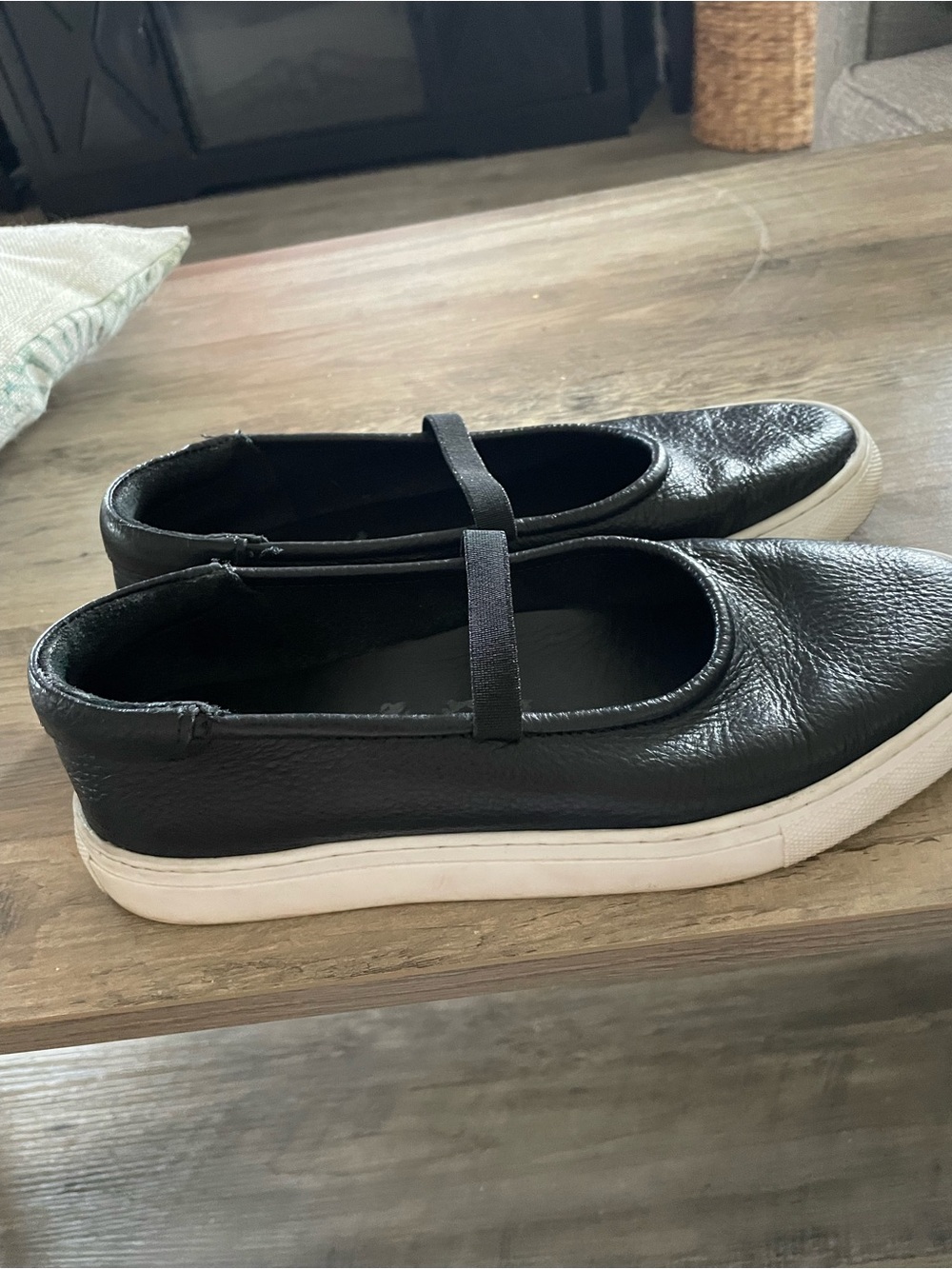 Seychelles Moon Child Black Leather Ballet flats w Mary jane Strap Women’s 7.5